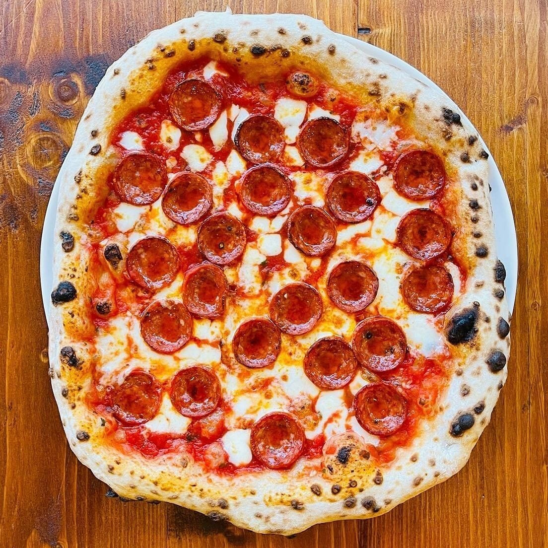 What is pepperoni pizza made of?